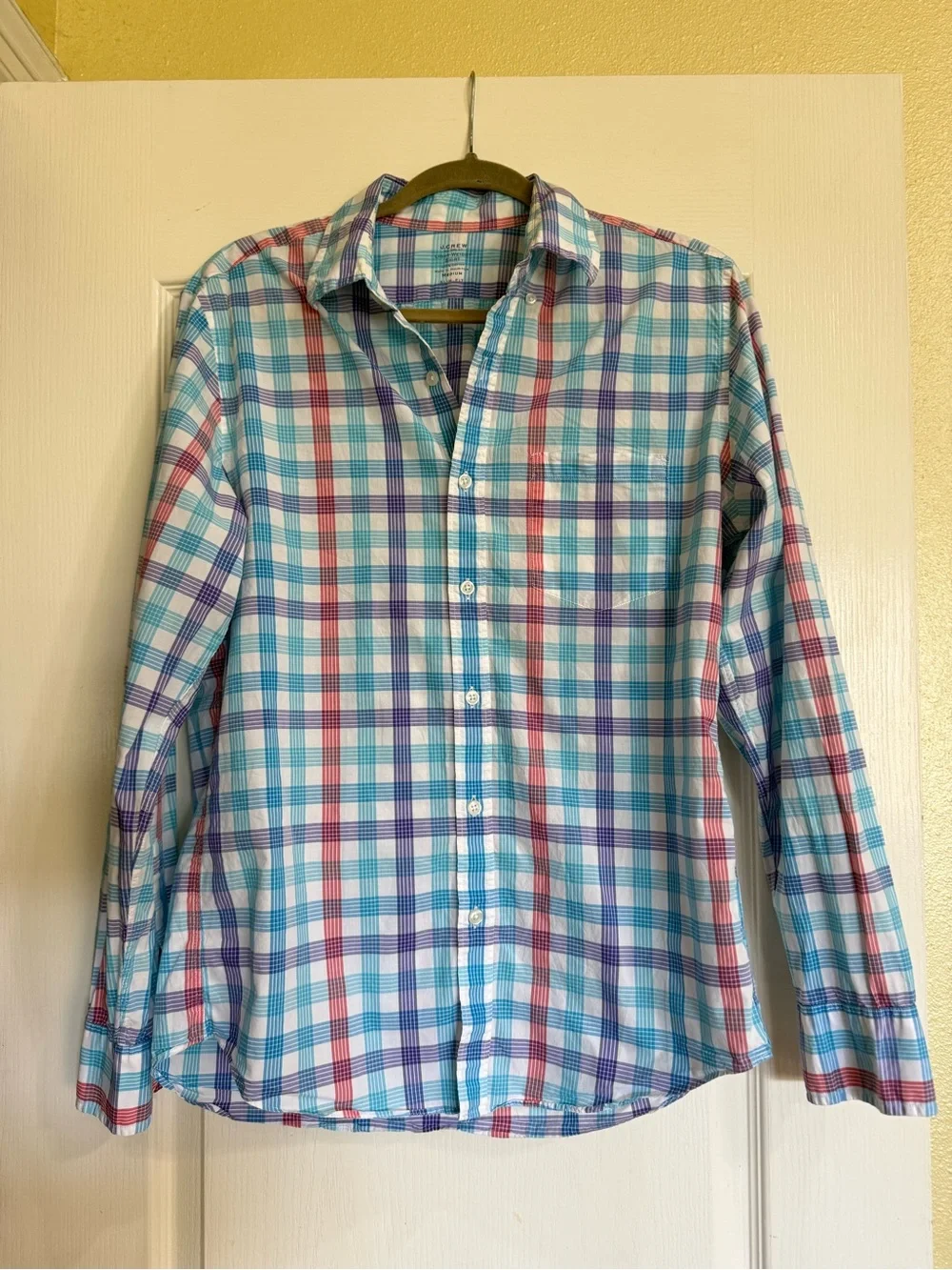 J.Crew Men’s Medium Slim Fit Lightweight Plaid Button Down Shirt 100% Cotton